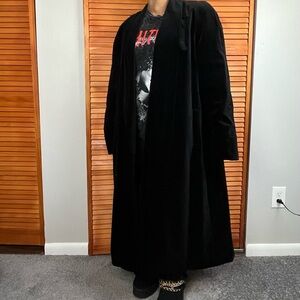 Stephanie Andrew’s Elegant Black Velvet Trench Coat